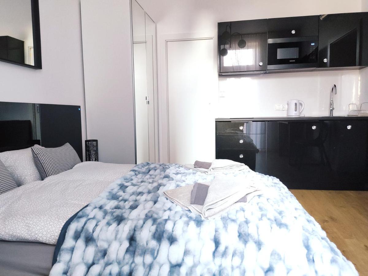 Apartment Szeroka 33 A-c By Homeprime Krakau